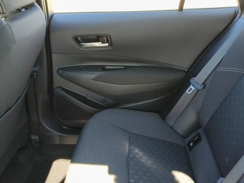 Toyota Corolla 140H Active Plus Touring Sport - foto 29