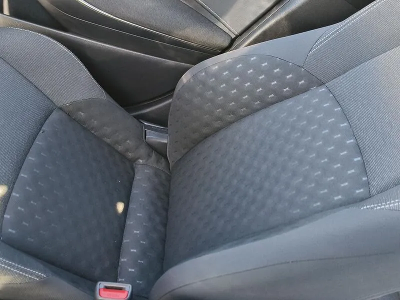 Toyota Corolla 140H Active Plus Touring Sport - foto 19