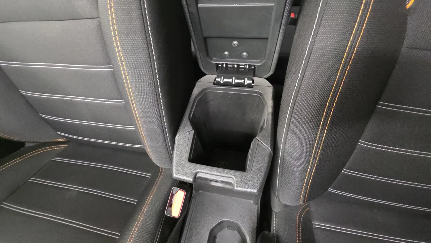 Dacia Sandero Comfort TCe - foto 23