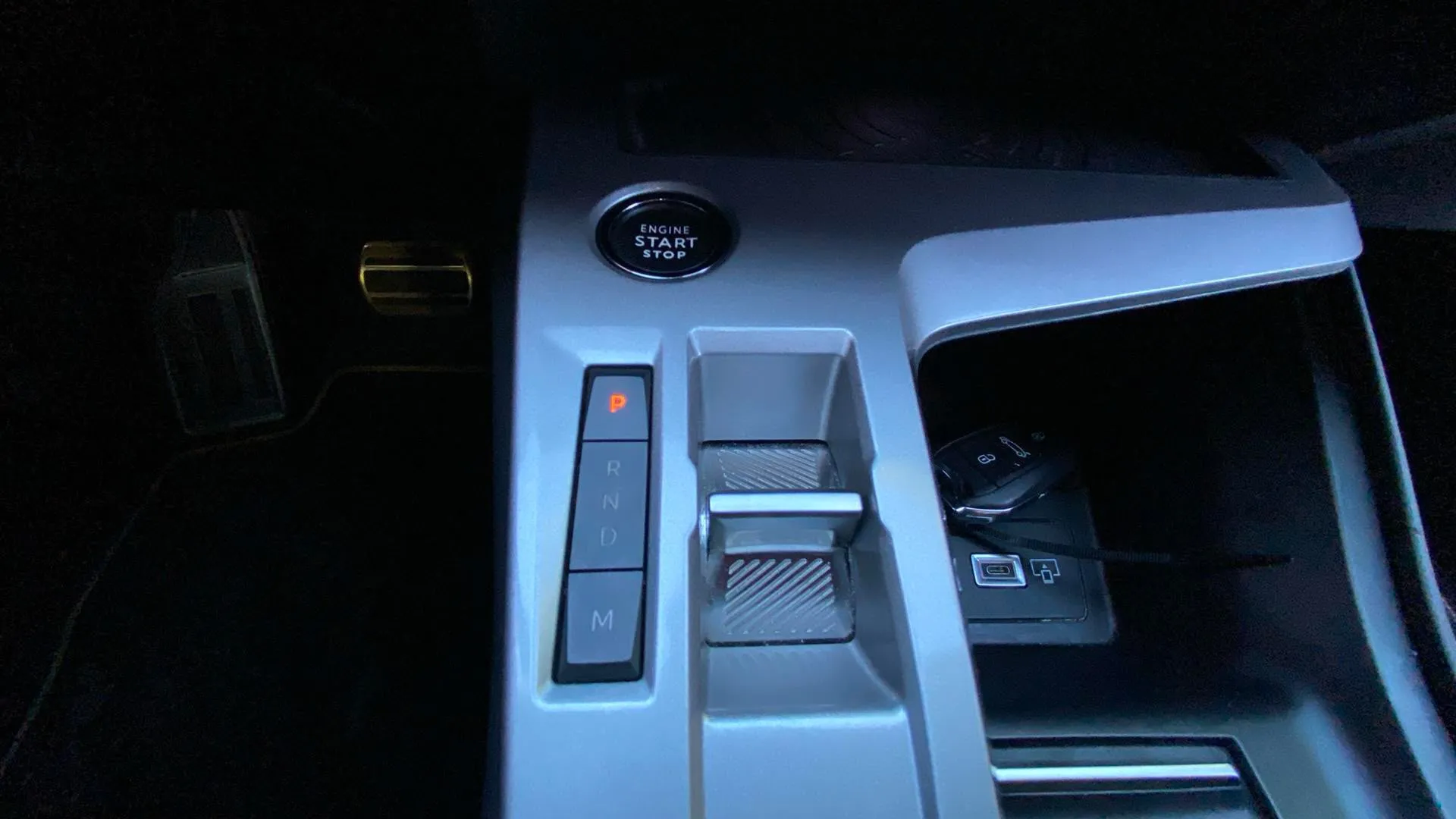 Peugeot 308 GT PureTech 130 EAT8 - foto 18