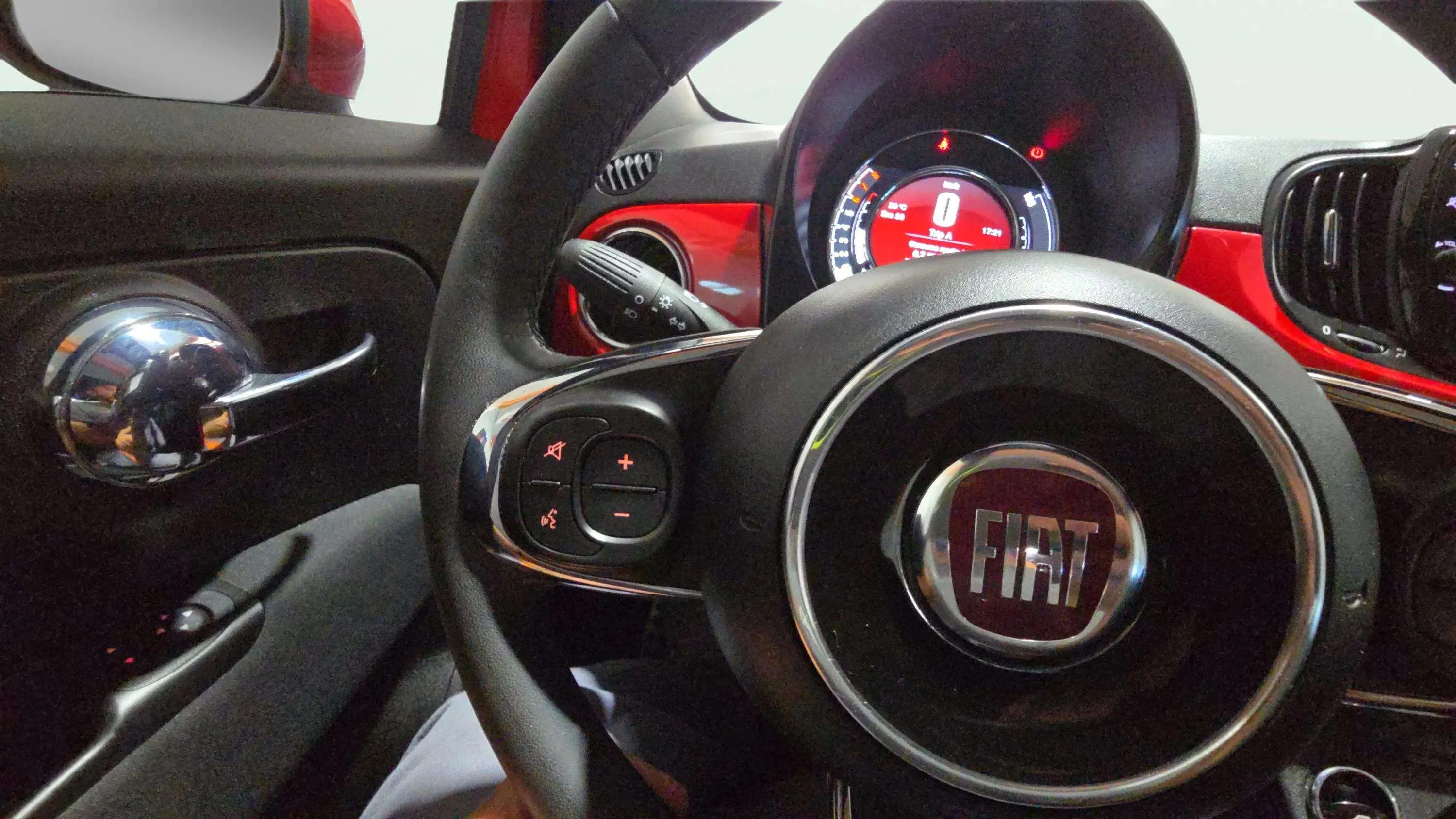 Fiat 500 Dolcevita 1.0 Hybrid - foto 22