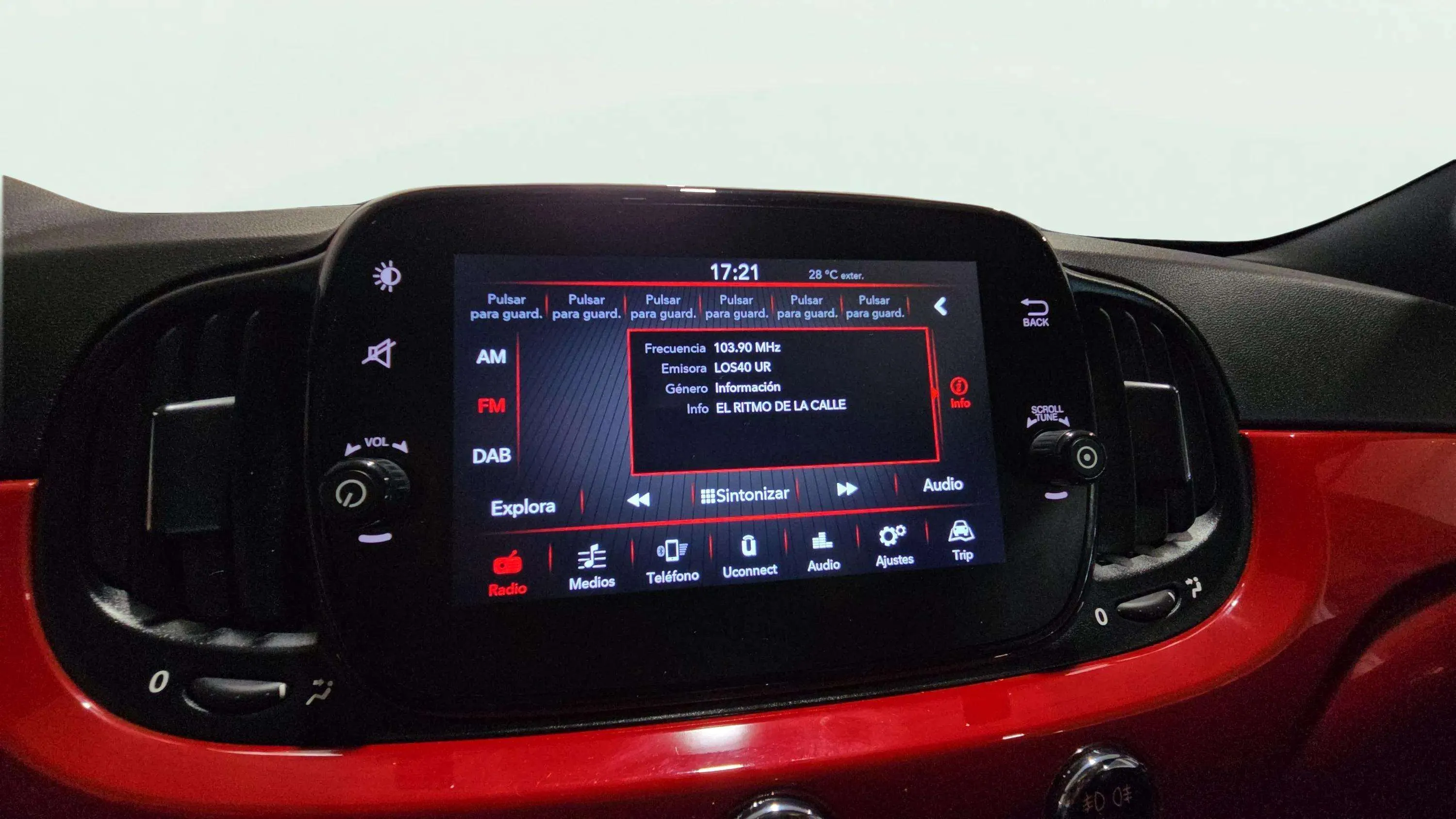 Fiat 500 Dolcevita 1.0 Hybrid - foto 17
