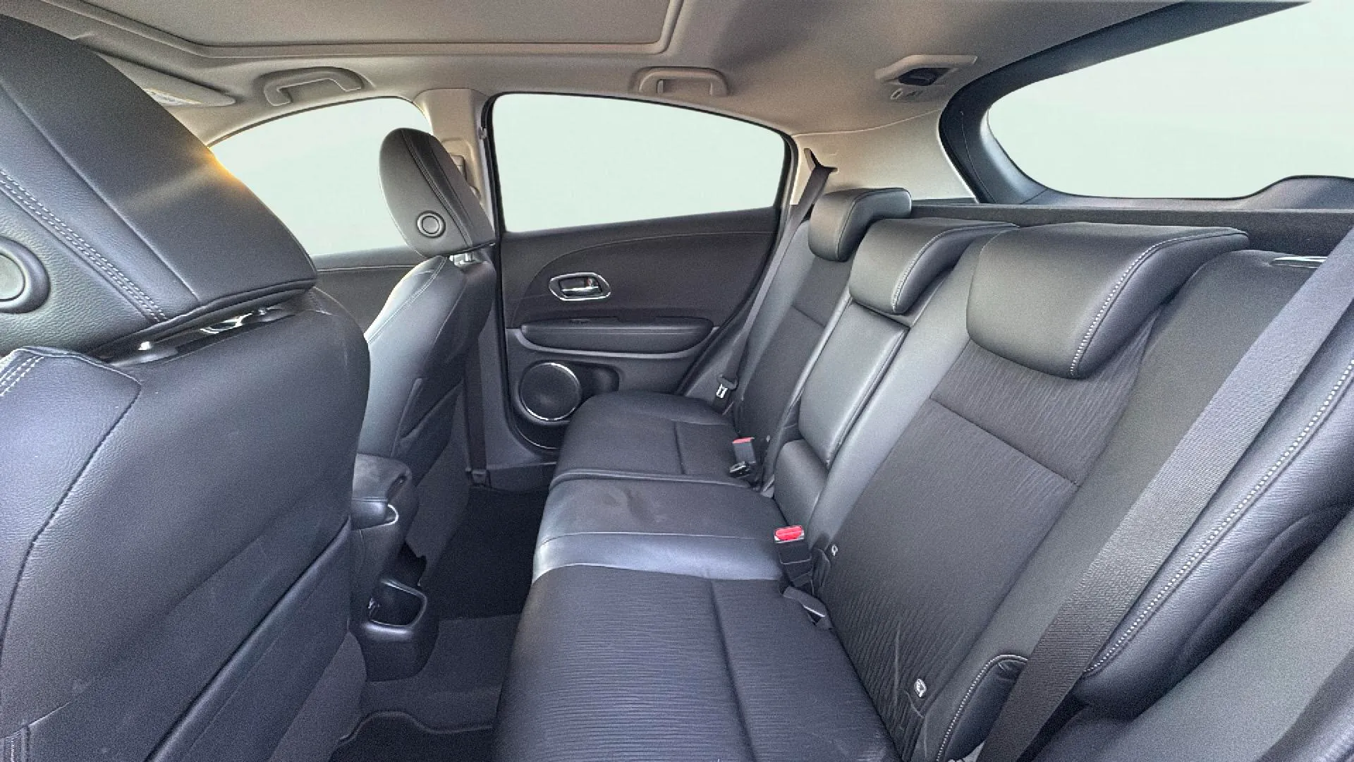 Honda HR-V 1.5 i-VTEC Comfort - foto 18