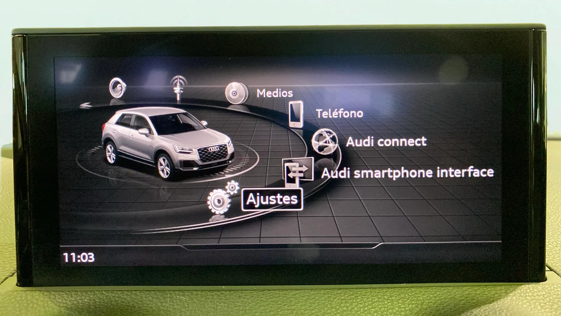 Audi Q2 S line 30 TDI - foto 25