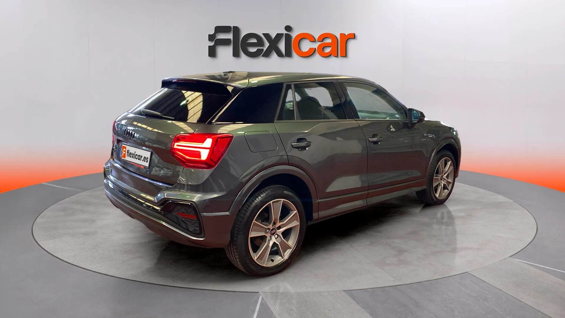 Audi Q2 S line 30 TDI - foto 7