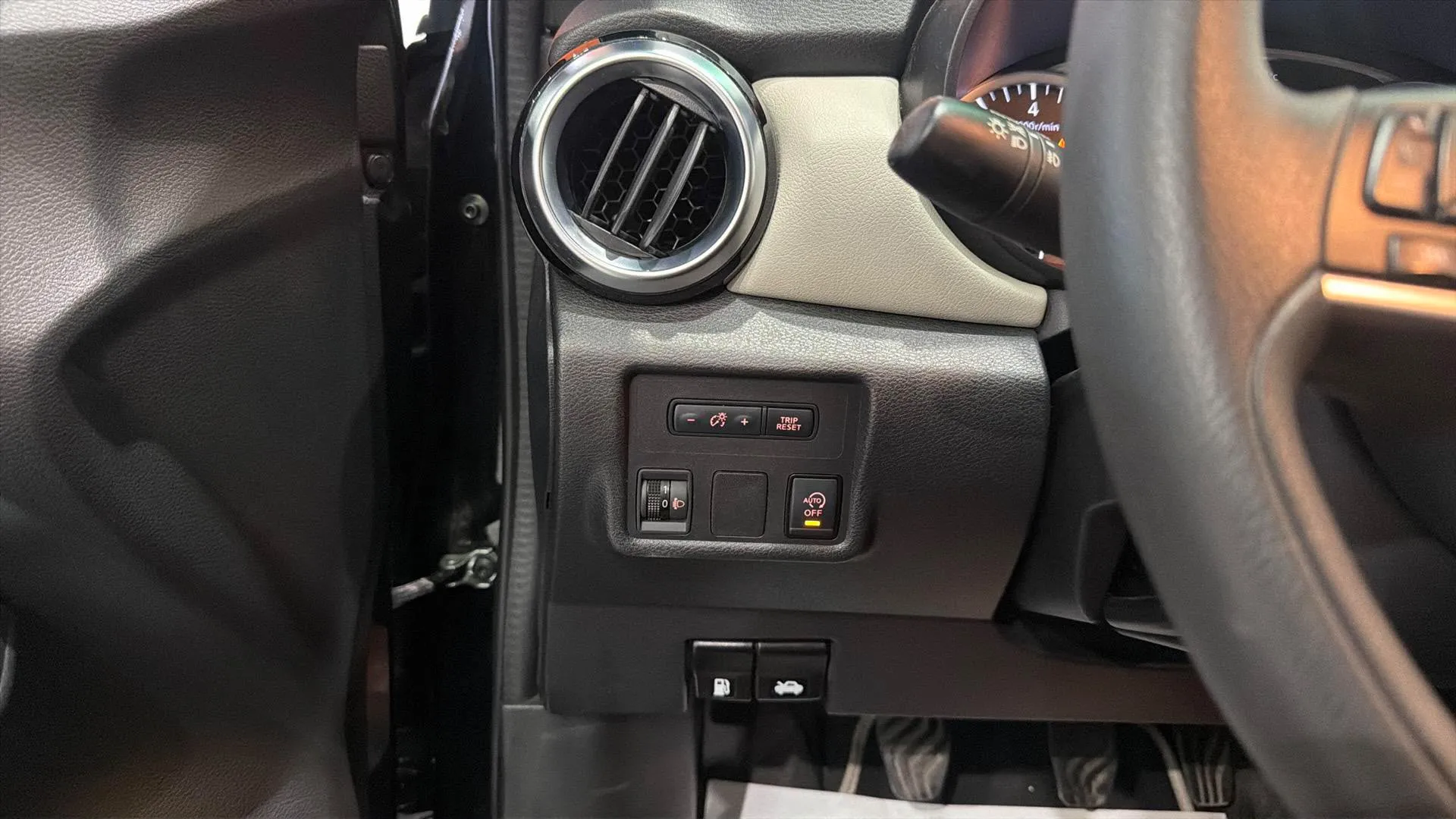 Nissan Micra IG-T E6D-F Acenta - foto 24