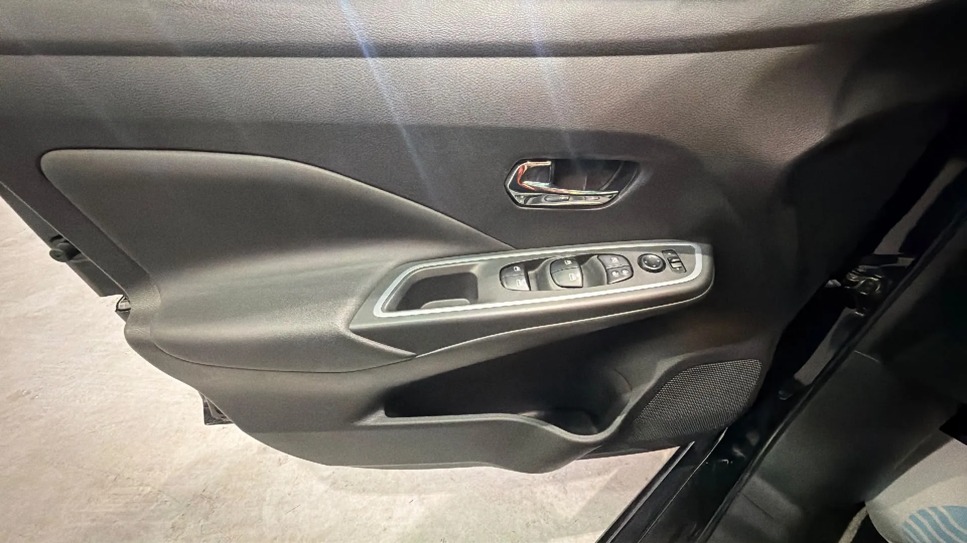 Nissan Micra IG-T E6D-F Acenta - foto 23