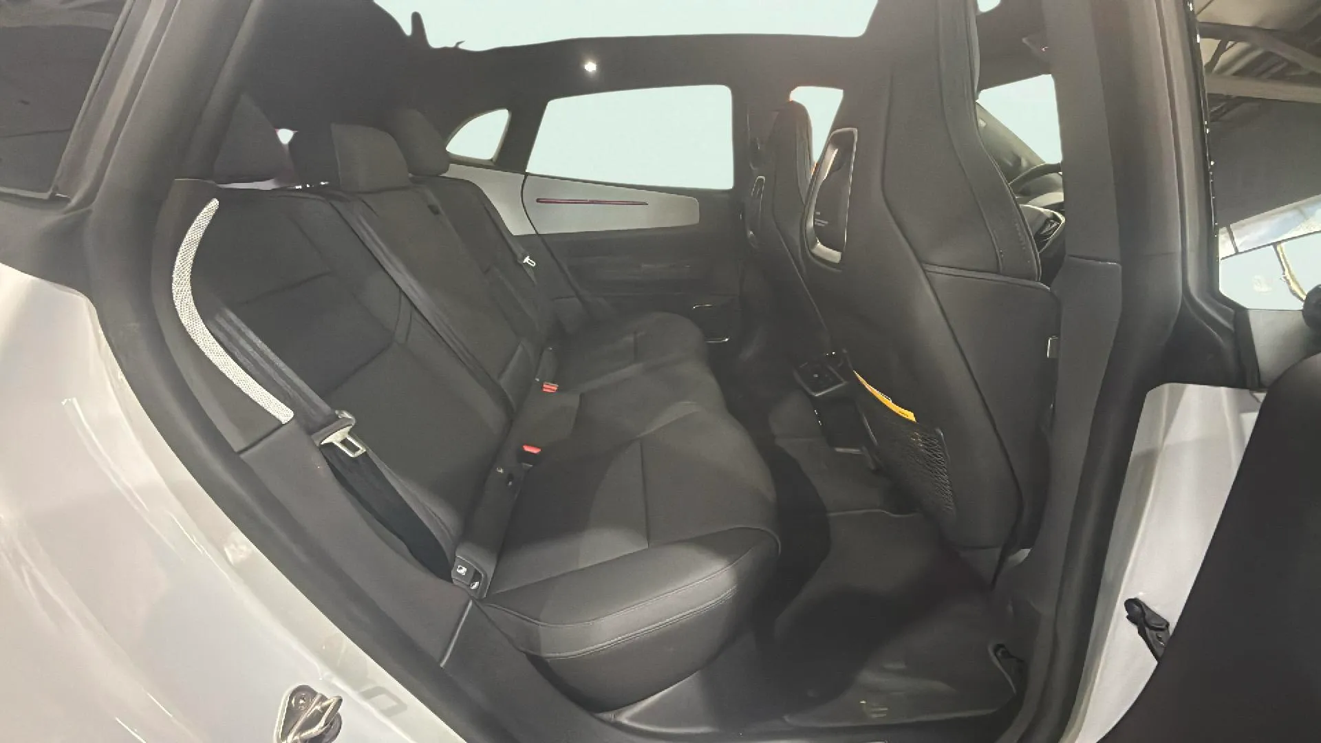 Polestar 4 Long Range Single Motor - foto 14