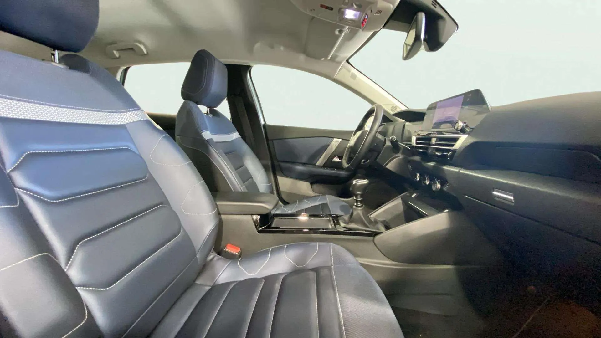 Citroën C4 1.2 PureTech 130 Shine Start-Stop - foto 14