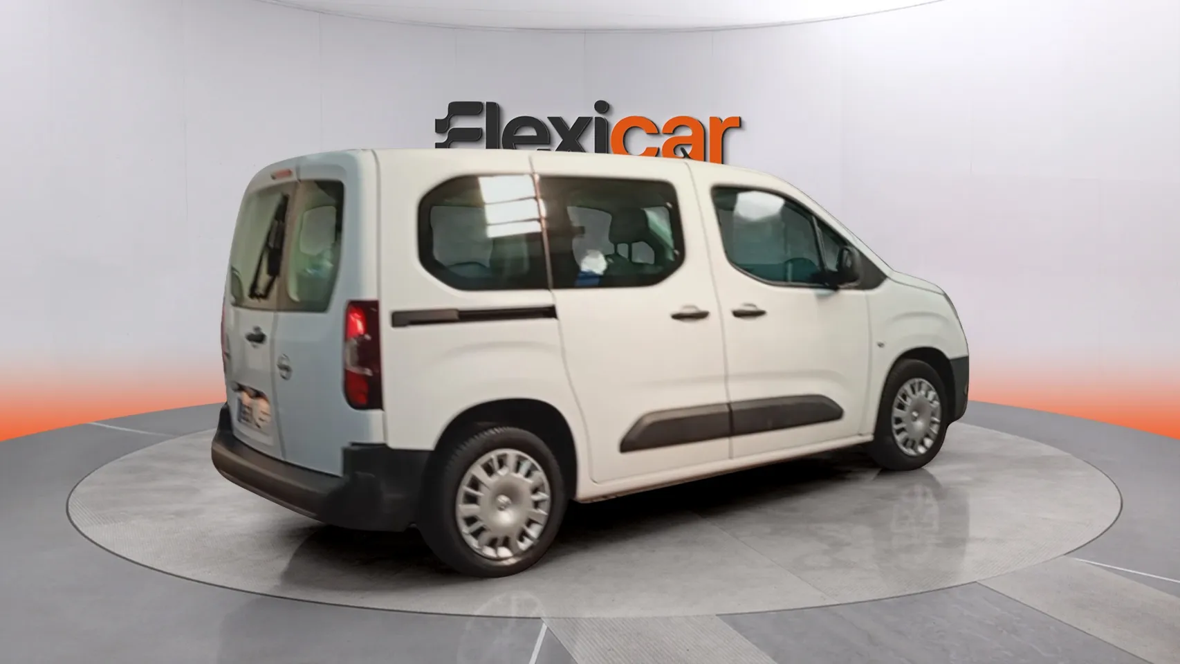 Opel Combo 1.5 TD Edition Plus XL - foto 8