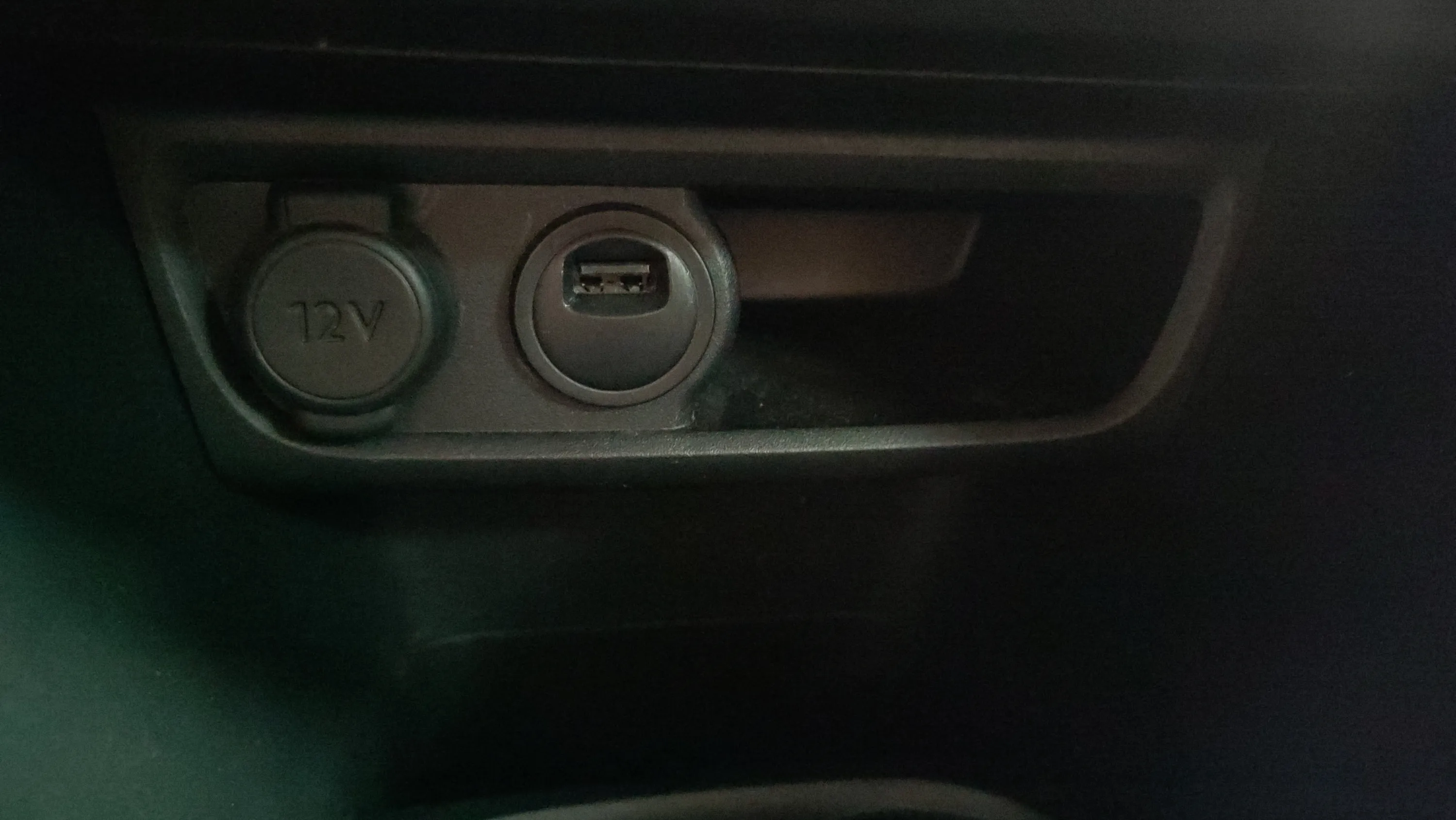 Peugeot 2008 Signature PureTech 110 - foto 18