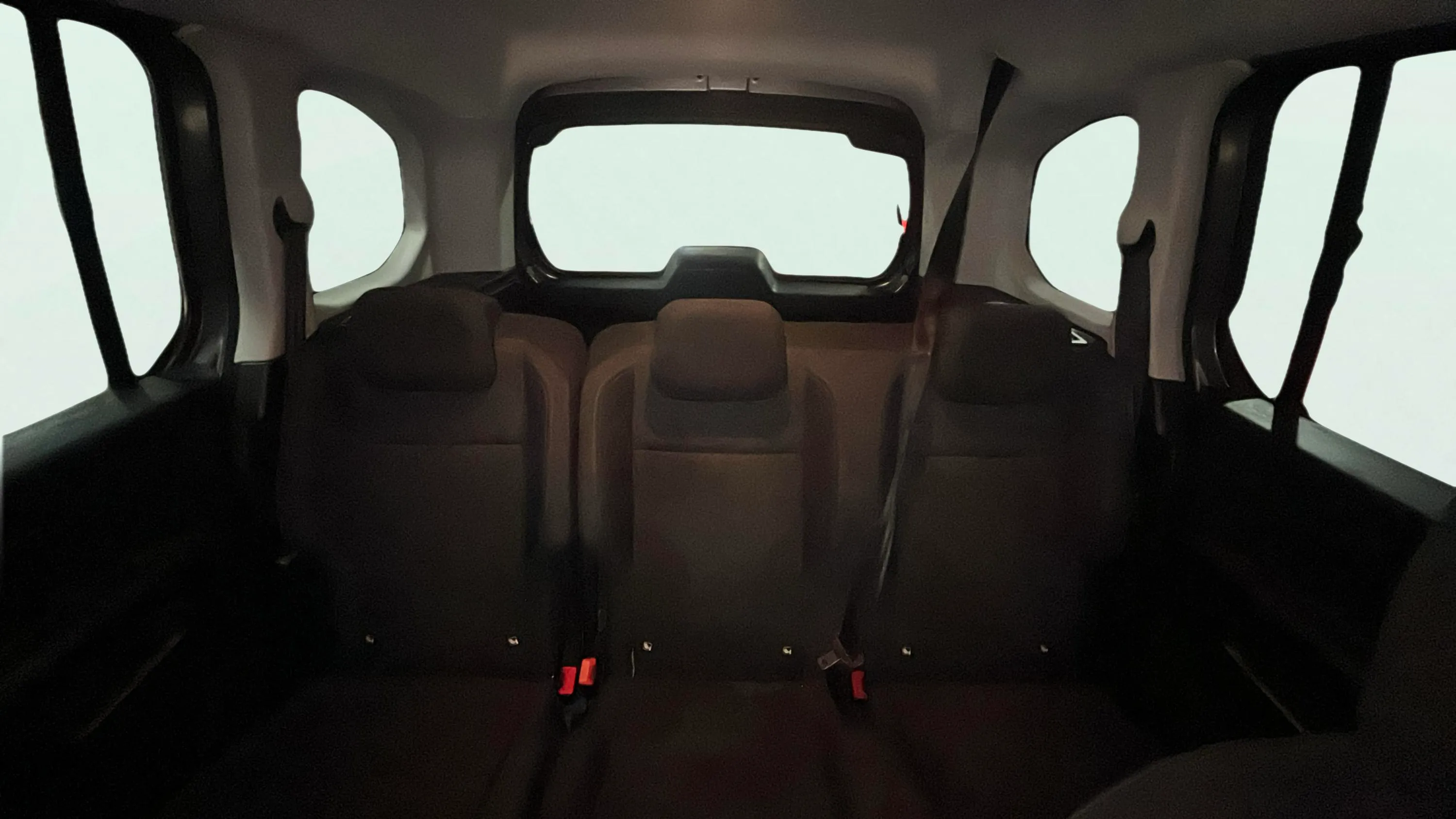 Peugeot Rifter Allure BlueHDi 100 - foto 17