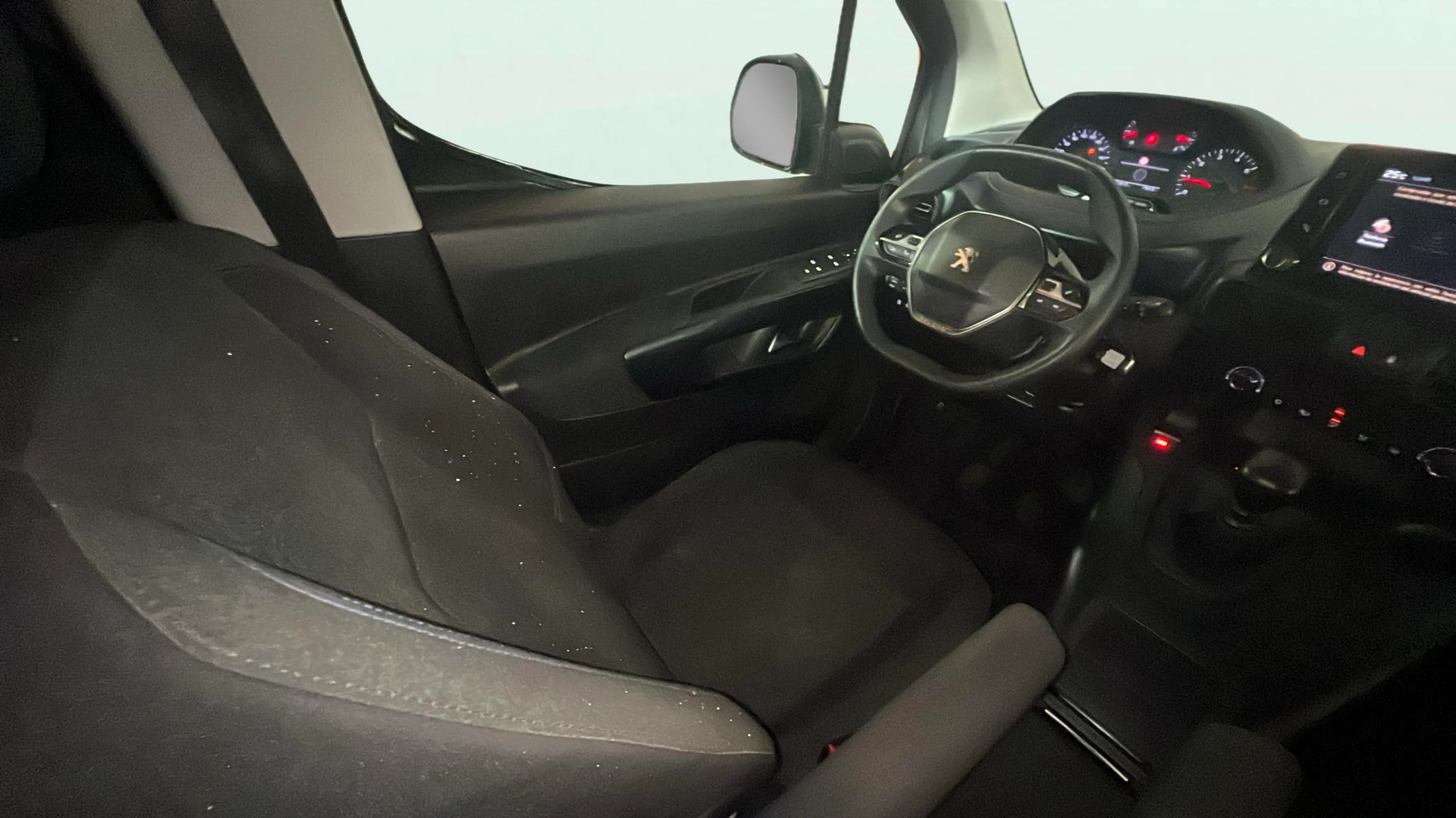 Peugeot Rifter Allure BlueHDi 100 - foto 9