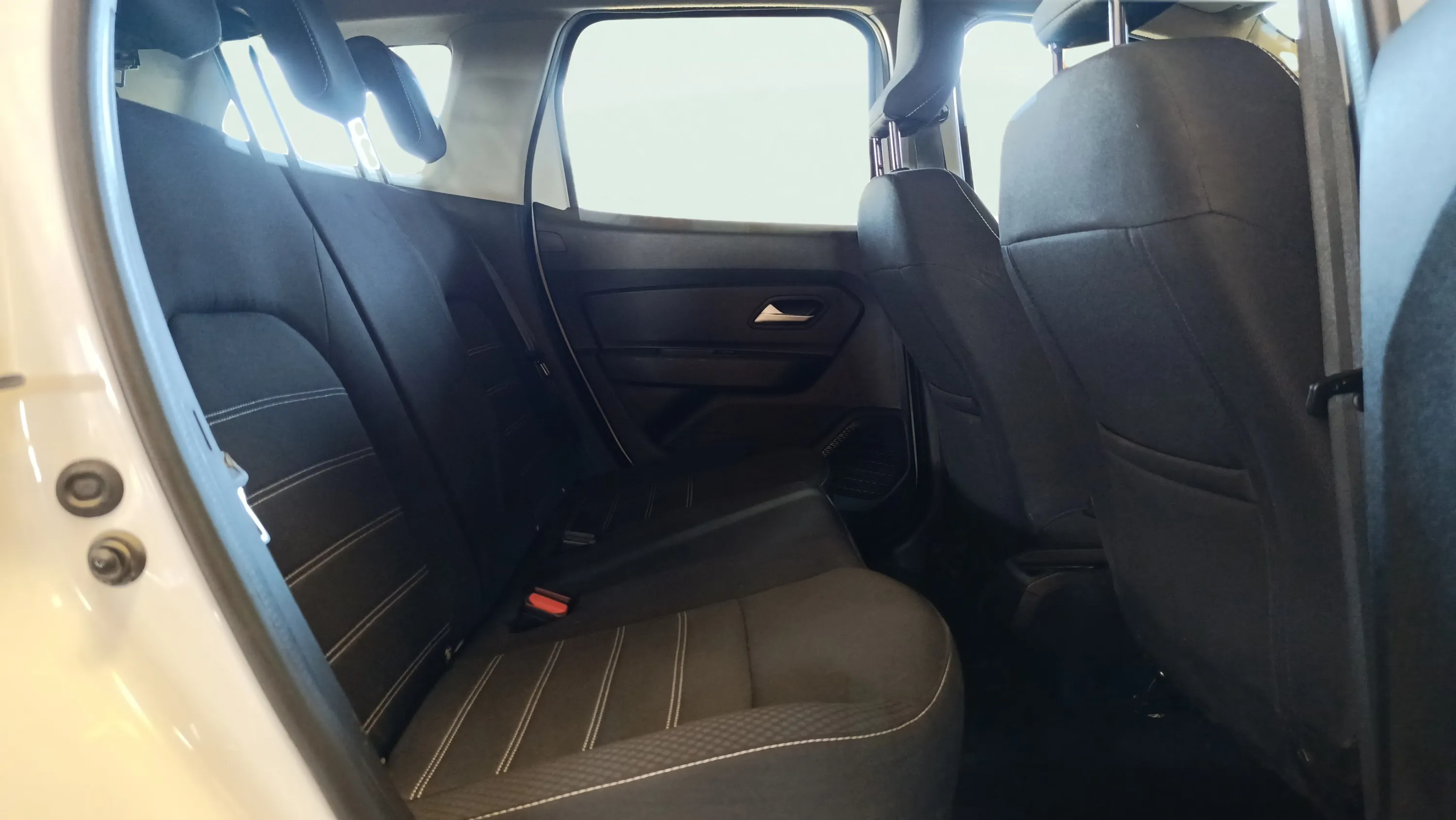 Dacia Duster Essential Blue dCi 4x4 - foto 32