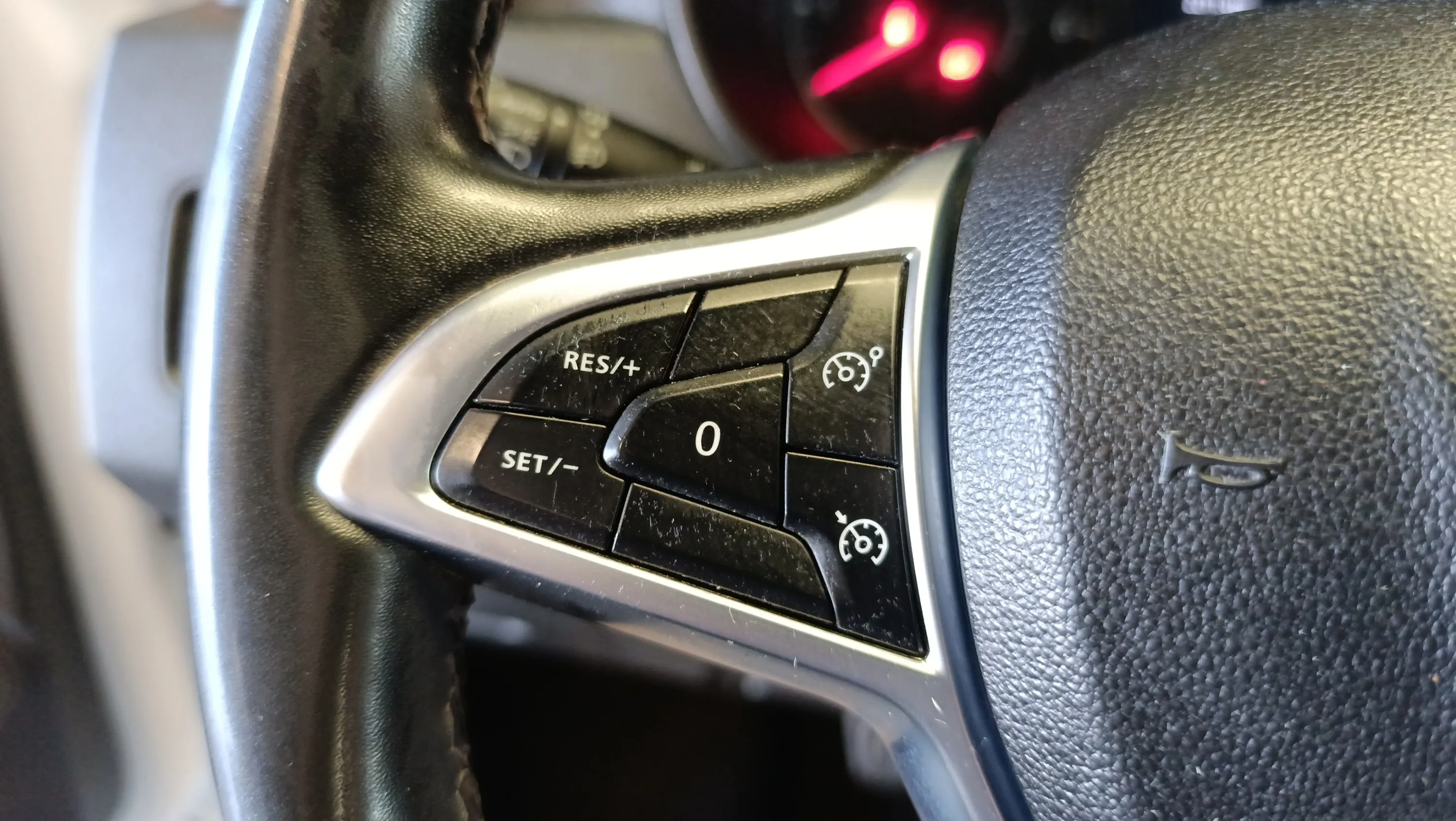 Dacia Duster Essential Blue dCi 4x4 - foto 11