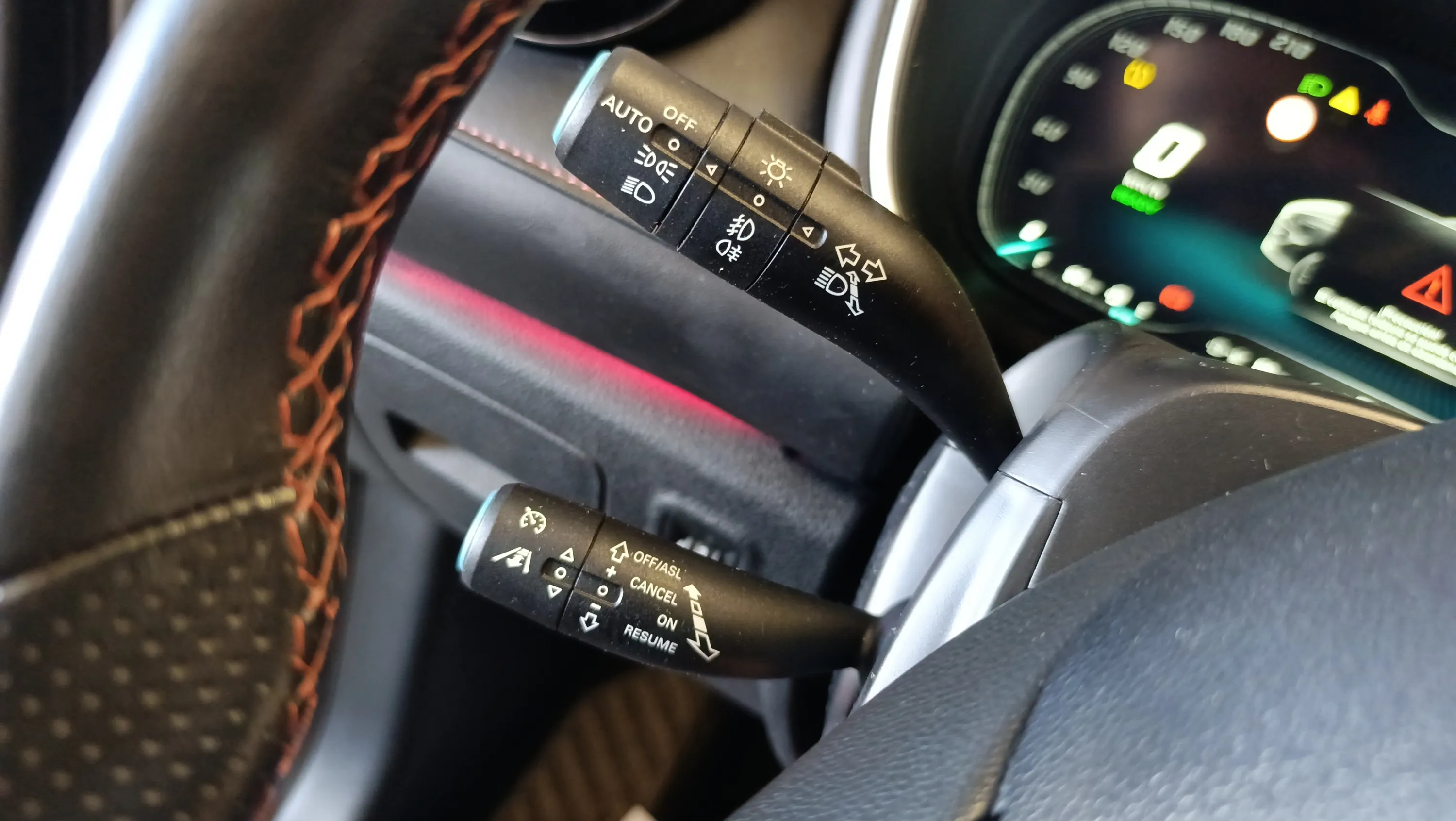 MG HS 1.5T-GDI PHEV Luxury - foto 12