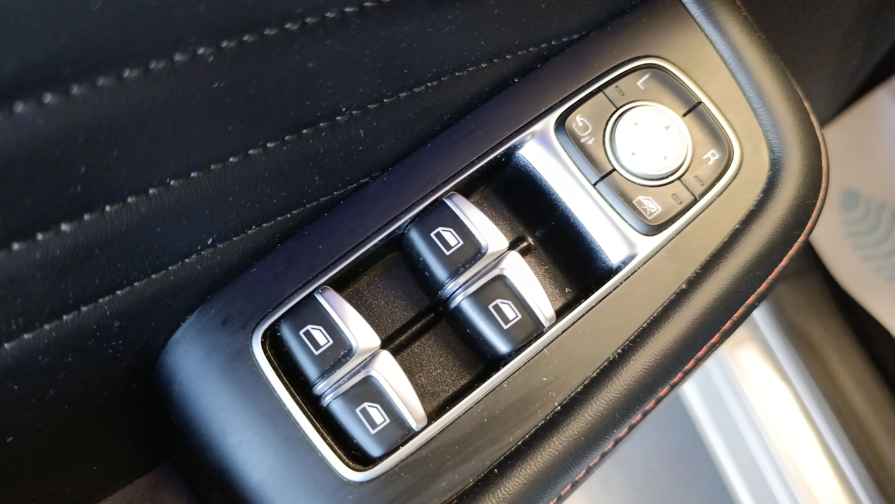 MG HS 1.5T-GDI PHEV Luxury - foto 31