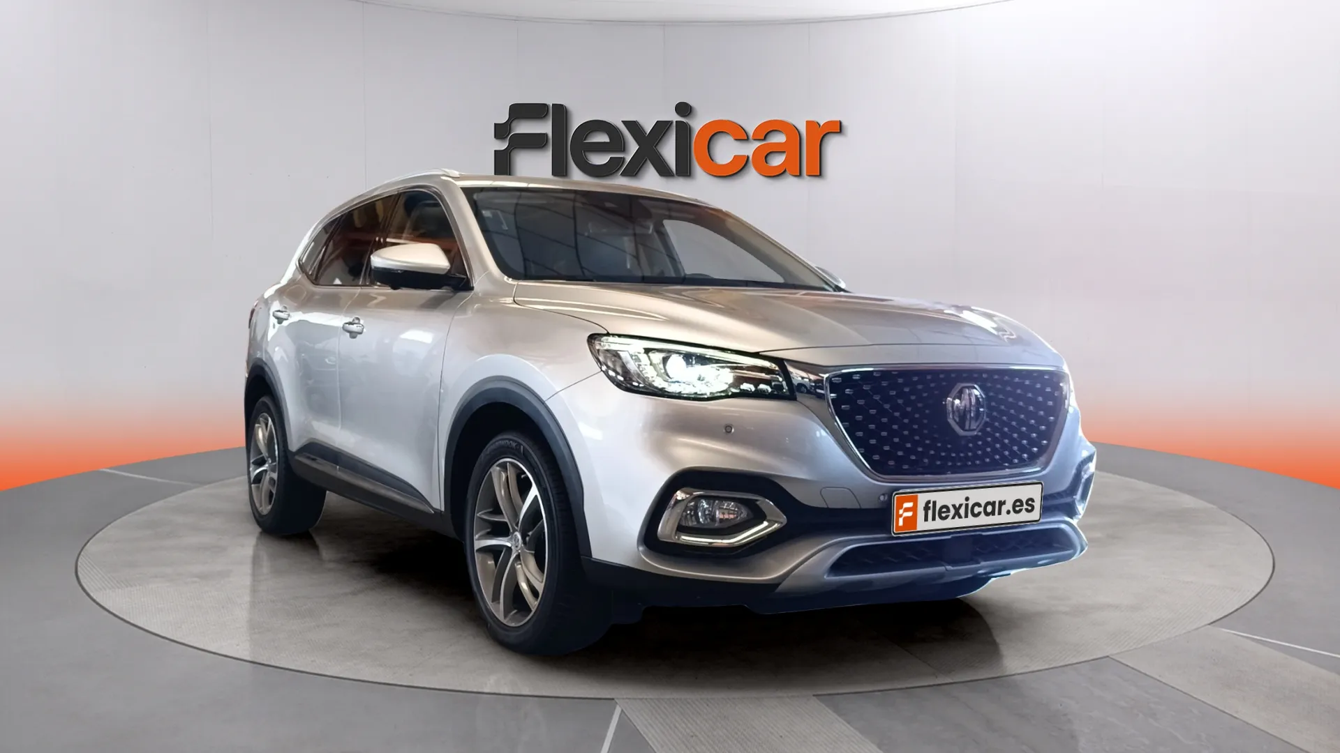 MG HS 1.5T-GDI PHEV Luxury - foto 1