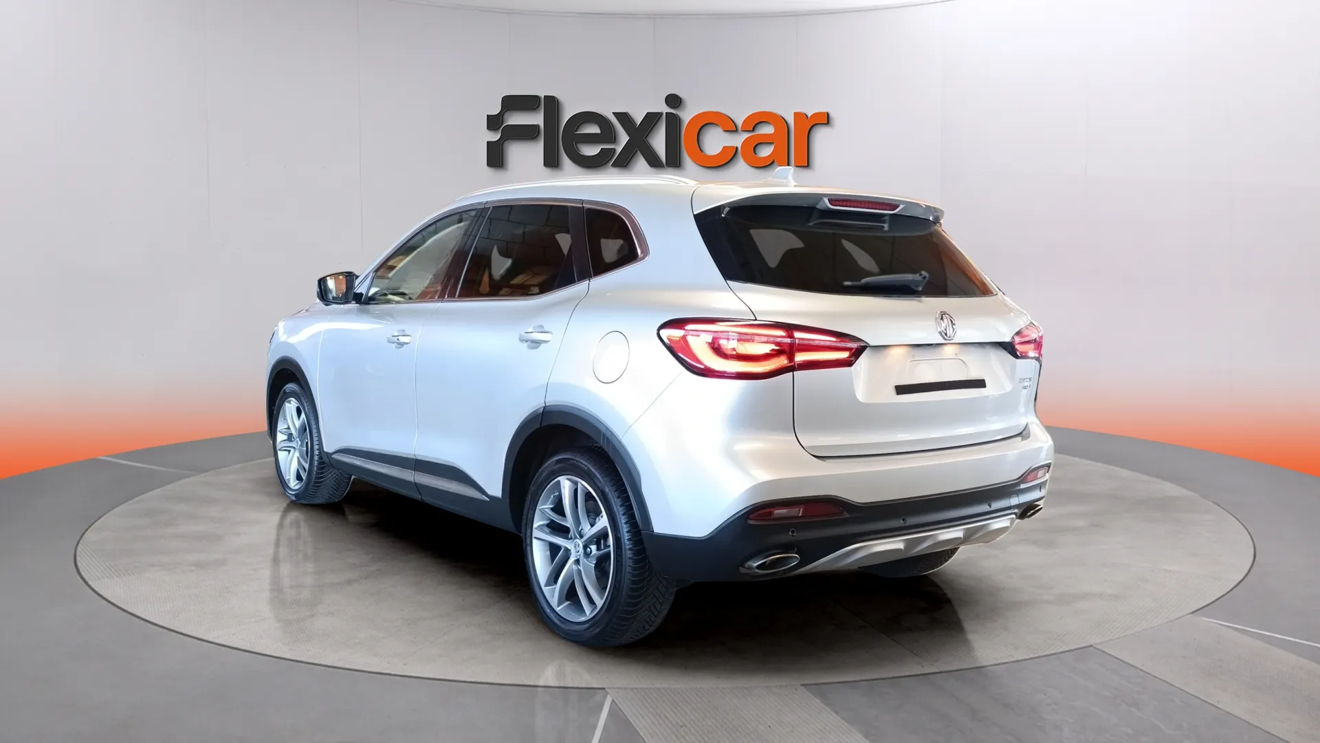 MG HS 1.5T-GDI PHEV Luxury - foto 5