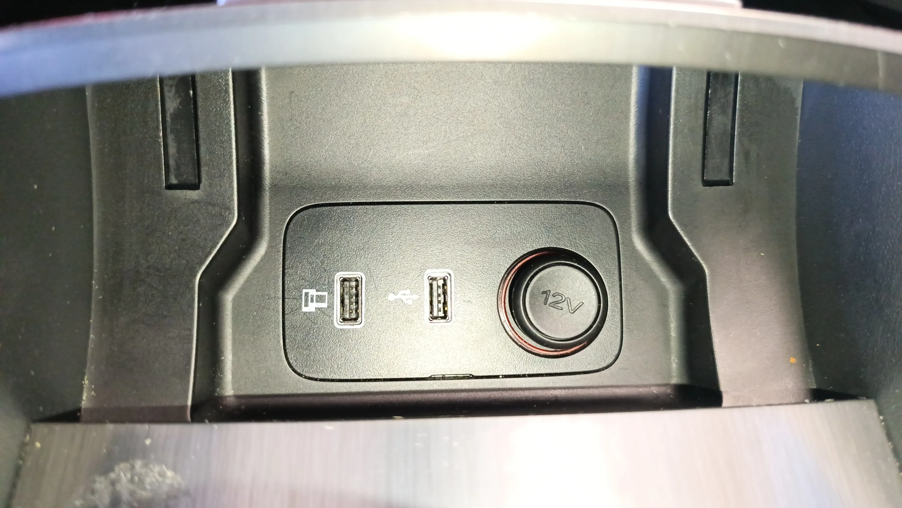 MG HS 1.5T-GDI PHEV Luxury - foto 26