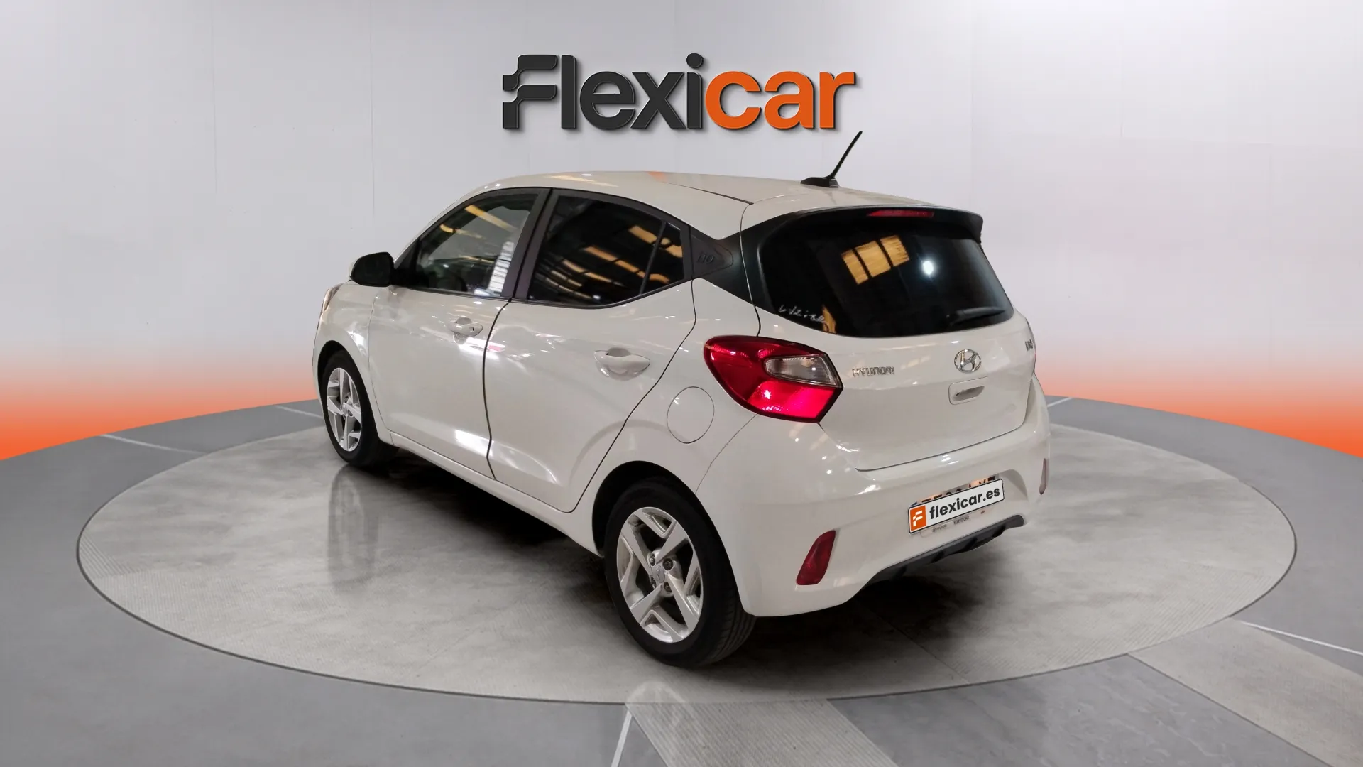Hyundai i10 1.0 Klass - foto 22
