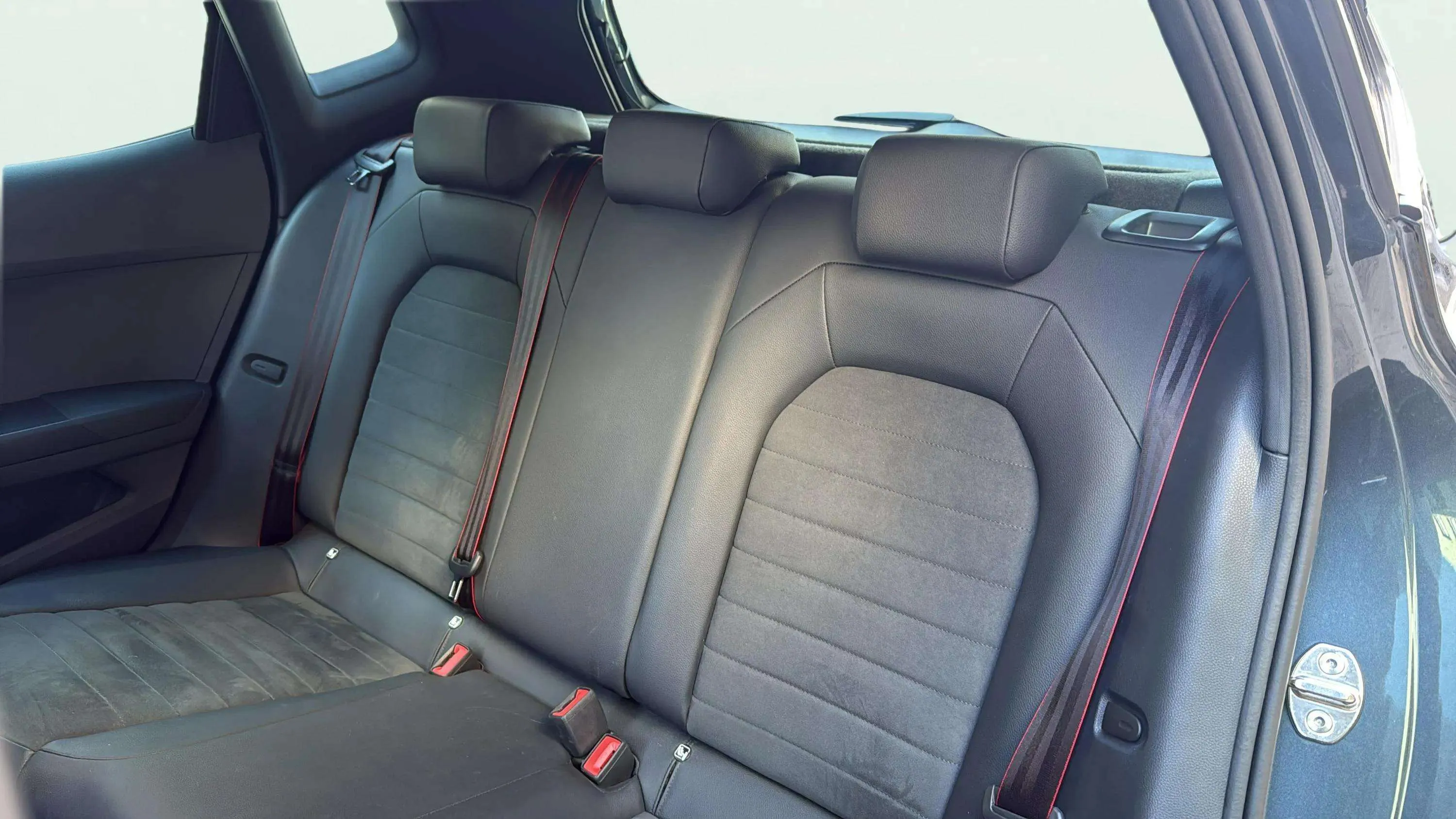 SEAT Arona 1.5 TSI DSG FR XL - foto 14