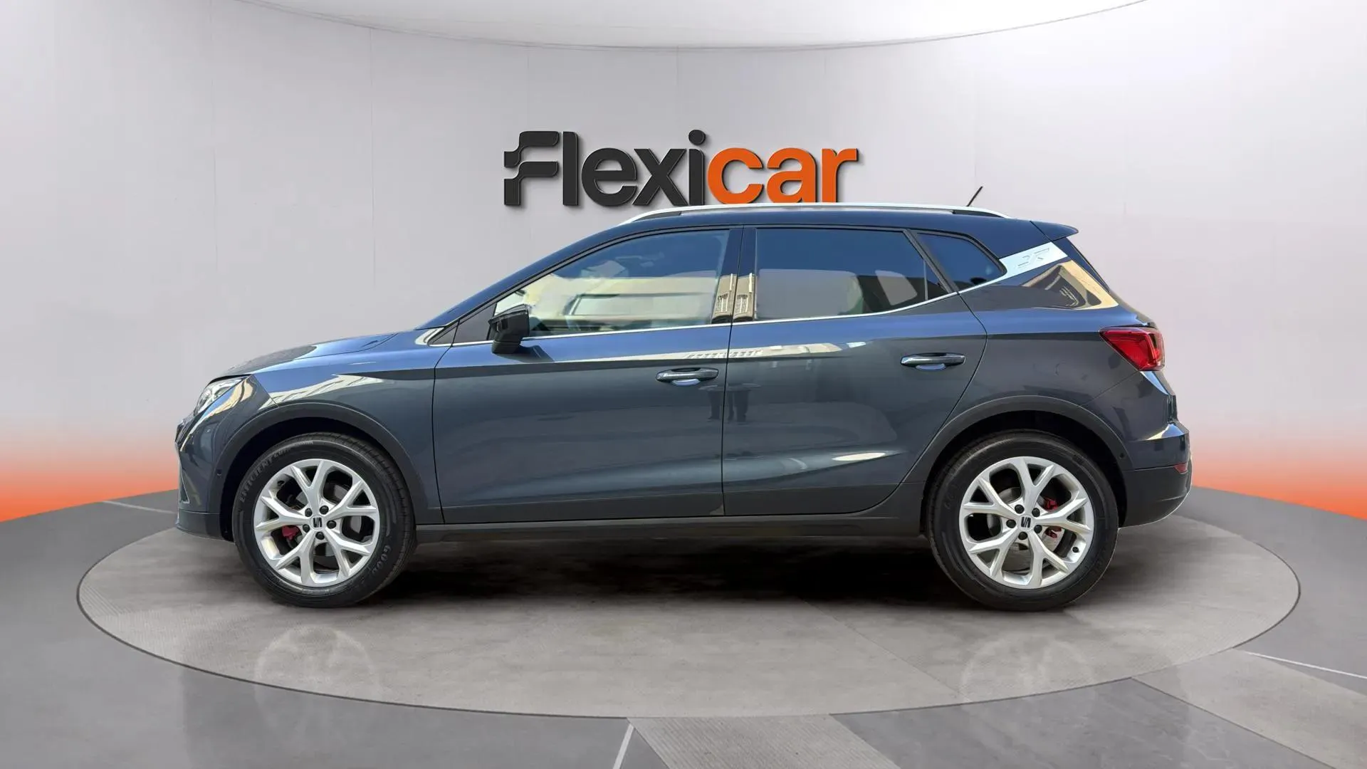 SEAT Arona 1.5 TSI DSG FR XL - foto 8