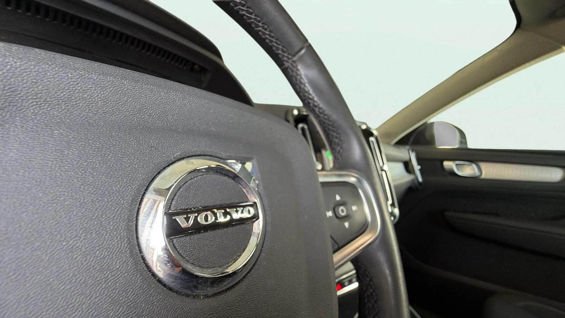 Volvo XC40 1.5 T2 Momentum Core - foto 32