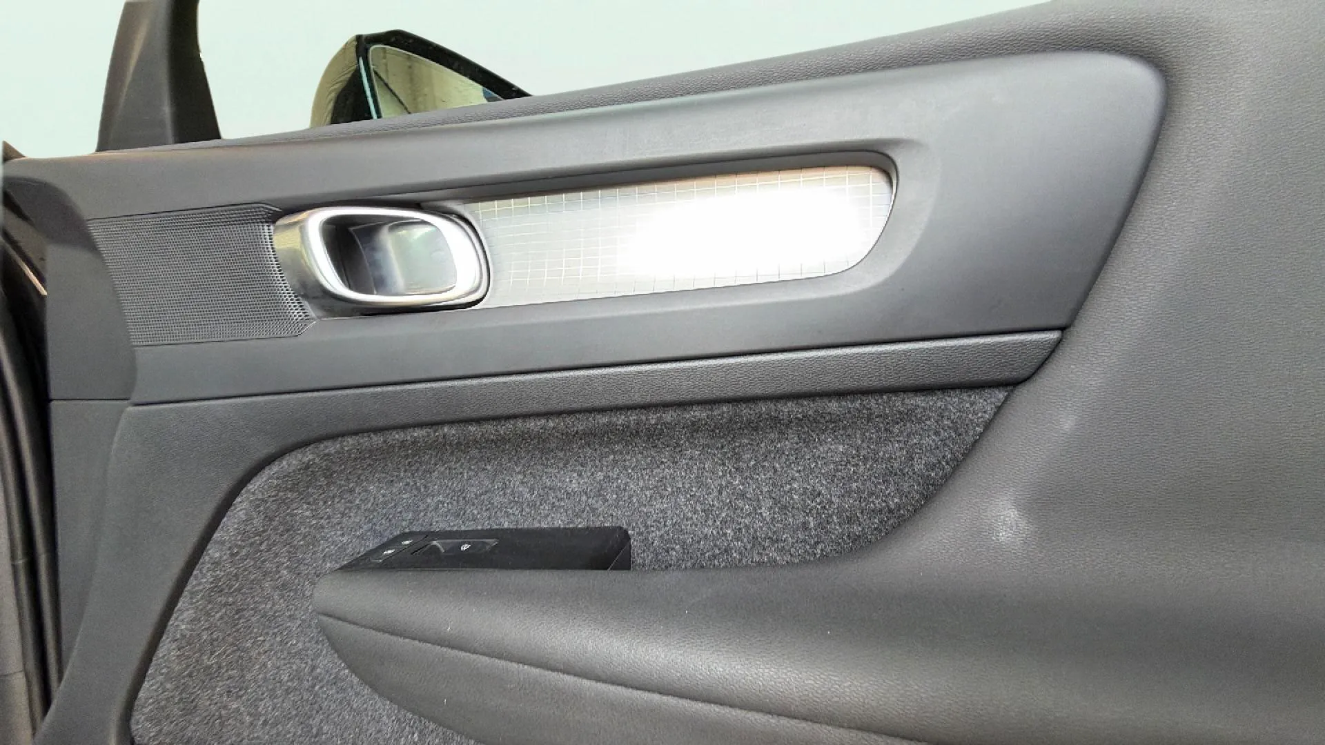 Volvo XC40 1.5 T2 Momentum Core - foto 36