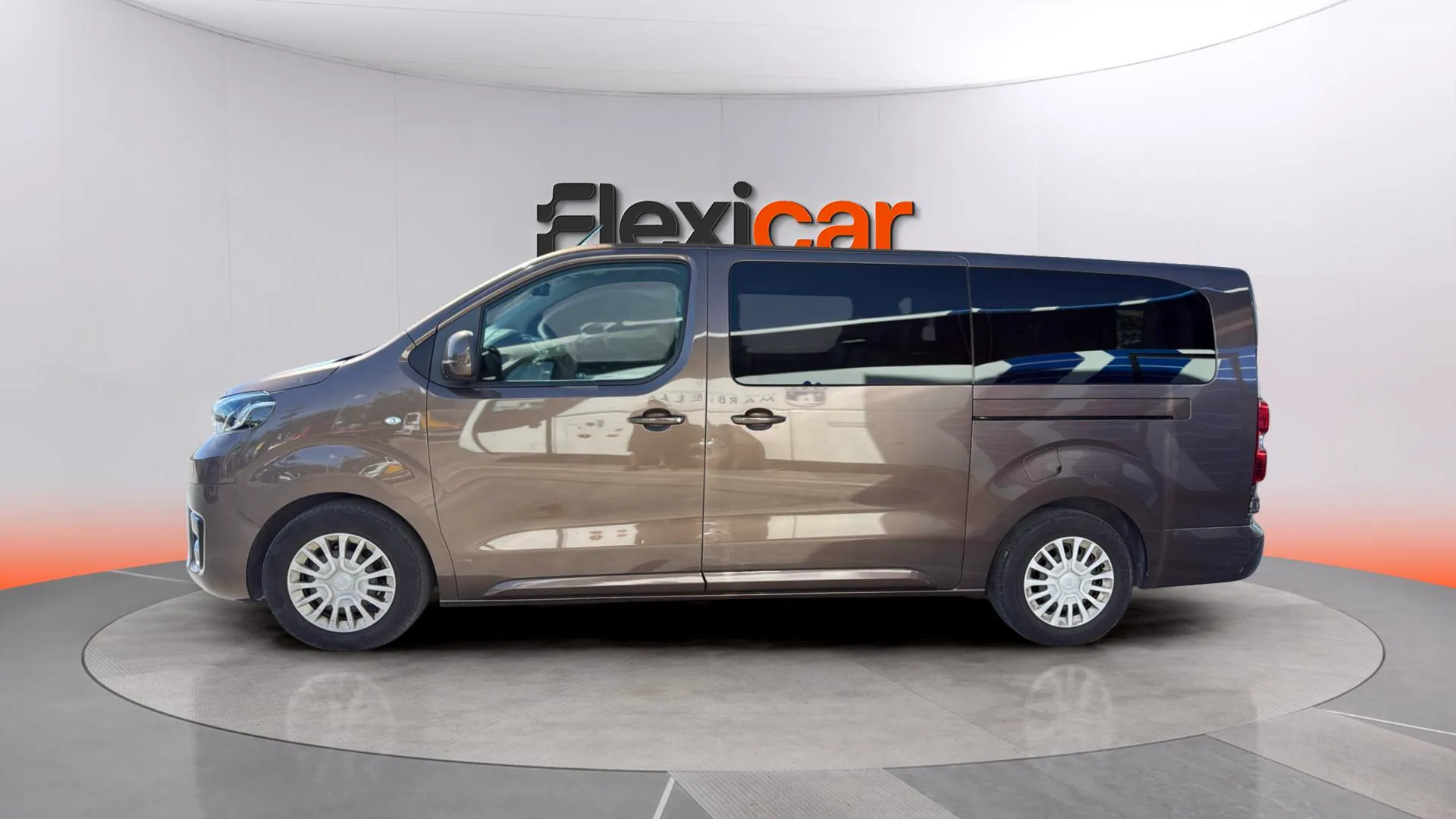 Toyota Proace Verso 2.0D Combi 9 1PL 2PT L2 - foto 4