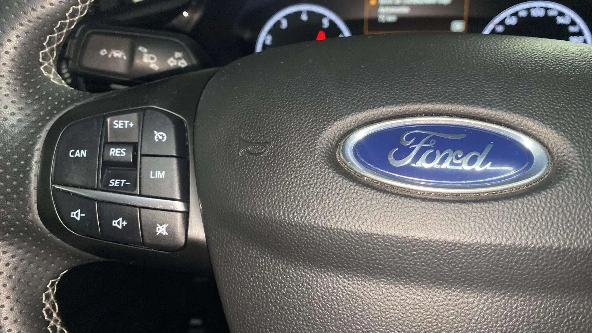 Ford Fiesta 1.5 EcoBoost ST - foto 10