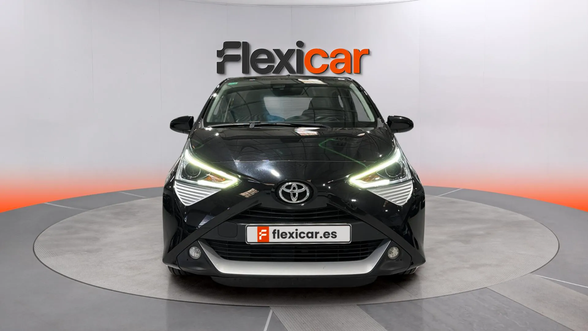 Toyota Aygo 1.0 70 x-cite JBL - foto 2