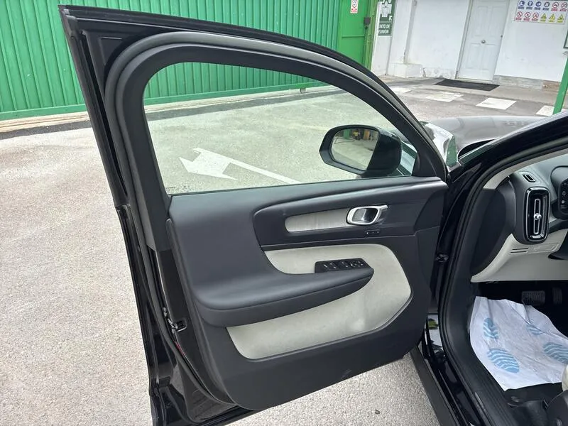 Volvo XC40 1.5 T2 Core - foto 24