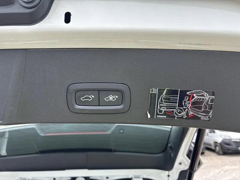Volvo XC40 1.5 T4 Twin Recharge Inscription Ex - foto 20