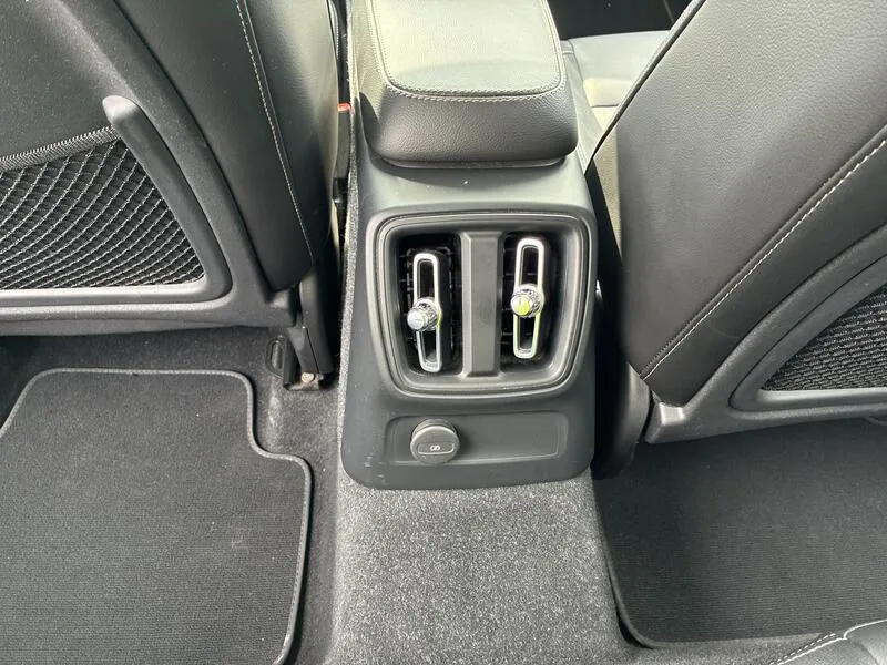 Volvo XC40 1.5 T4 Twin Recharge Inscription Ex - foto 24