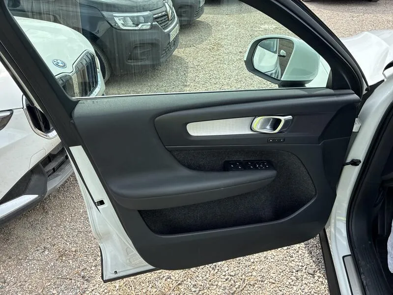 Volvo XC40 1.5 T4 Twin Recharge Inscription Ex - foto 26