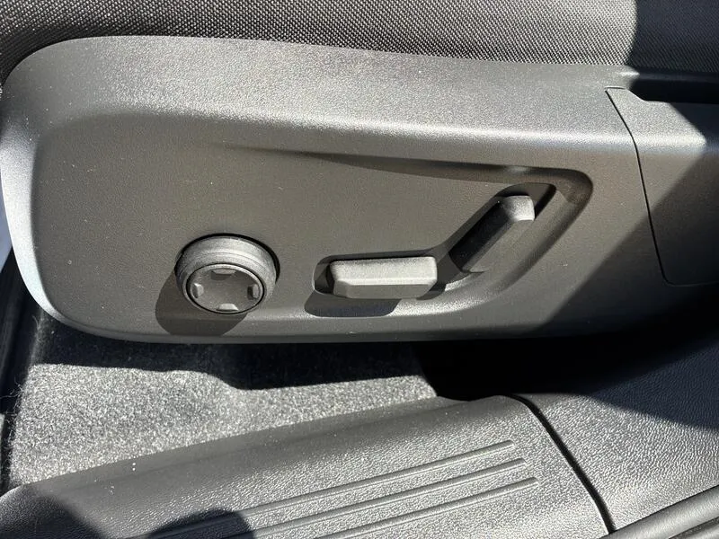 Volvo XC40 1.5 T4 Recharge PHEV Plus Dark - foto 30