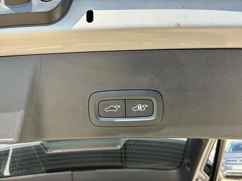 Volvo XC40 1.5 T4 Recharge PHEV Plus Dark - foto 18
