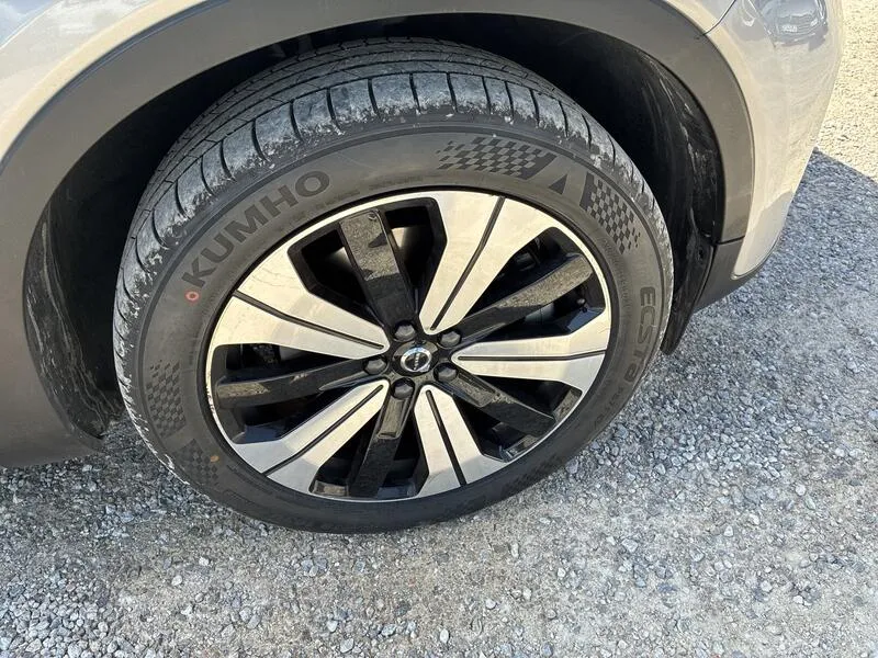 Volvo XC40 1.5 T4 Recharge PHEV Plus Dark - foto 12