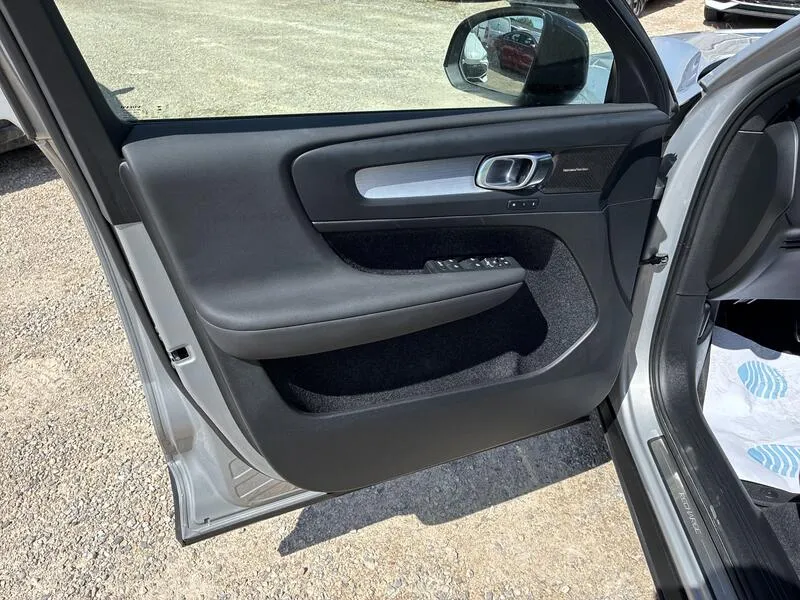 Volvo XC40 1.5 T4 Recharge PHEV Plus Dark - foto 26