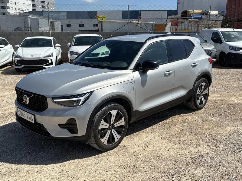 Volvo XC40 1.5 T4 Recharge PHEV Plus Dark - foto 2