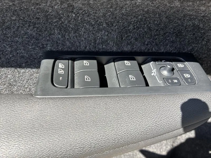 Volvo XC40 1.5 T4 Recharge PHEV Plus Dark - foto 27
