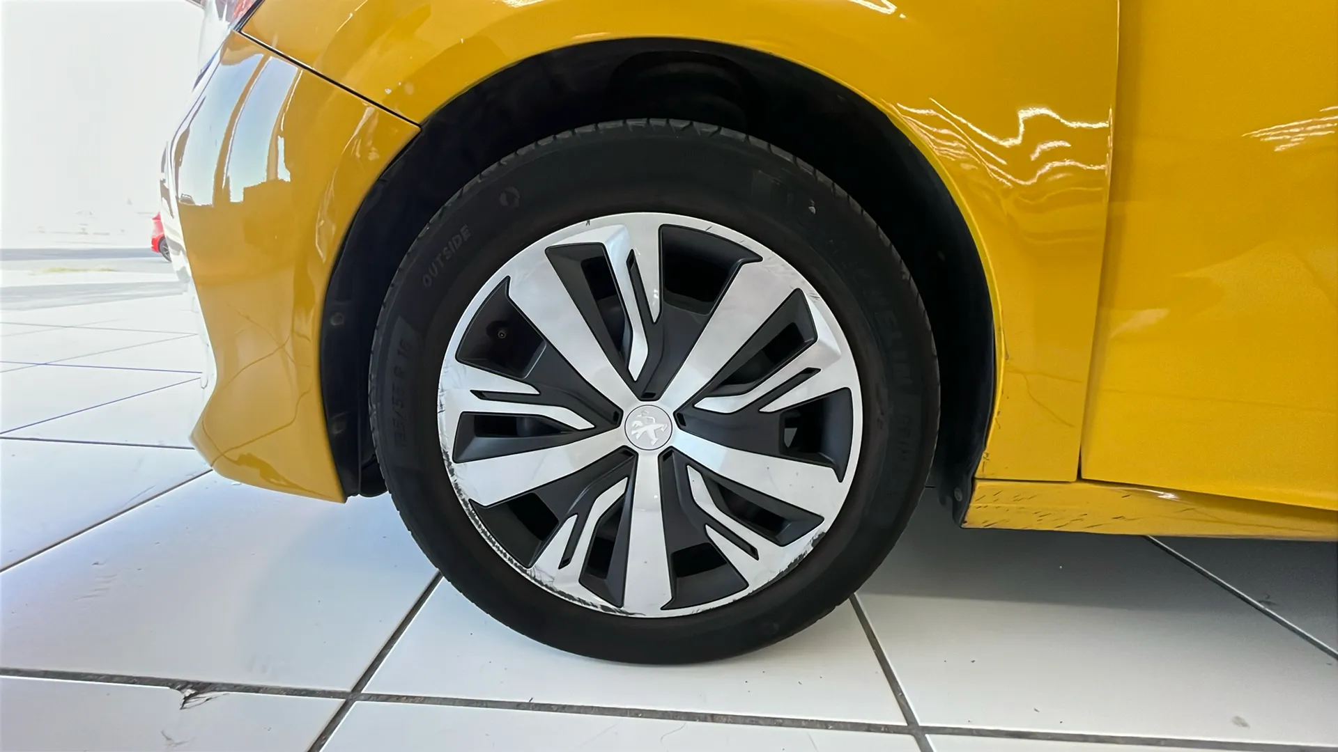 Peugeot 208 PureTech Active Pack - foto 17