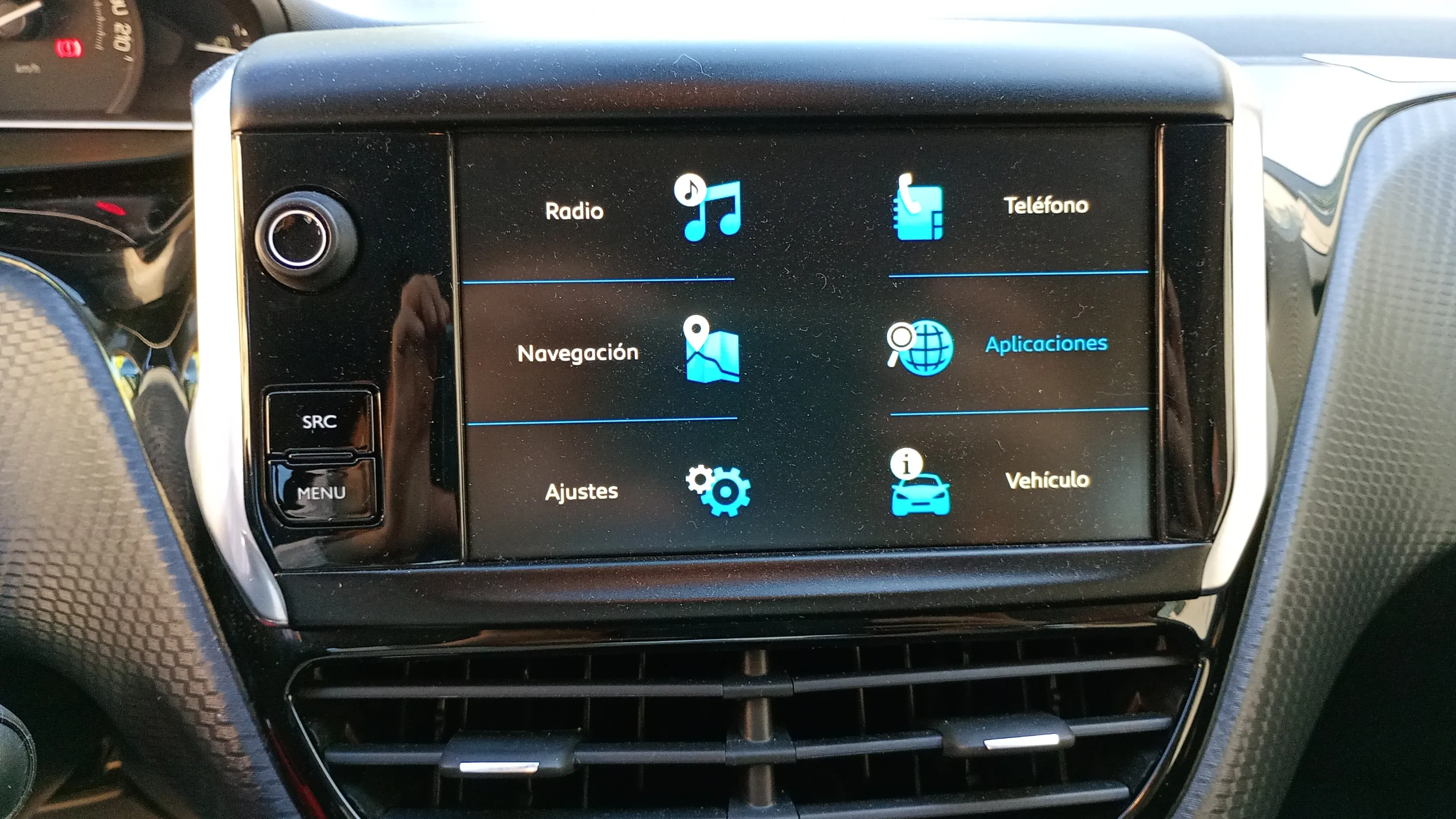 Peugeot 208 Signature BlueHDi - foto 13