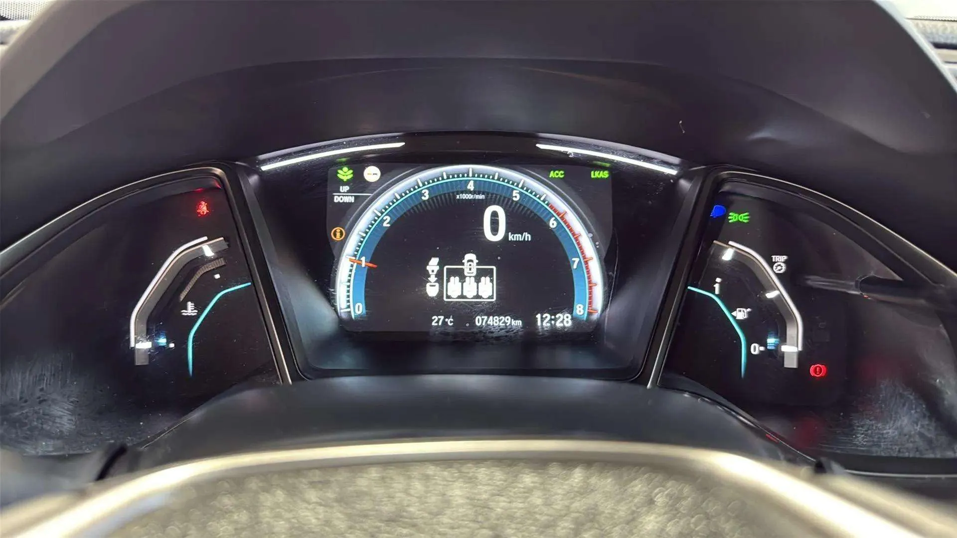 Honda Civic 1.0 I-VTEC Turbo CVT Elegance NAV - foto 13