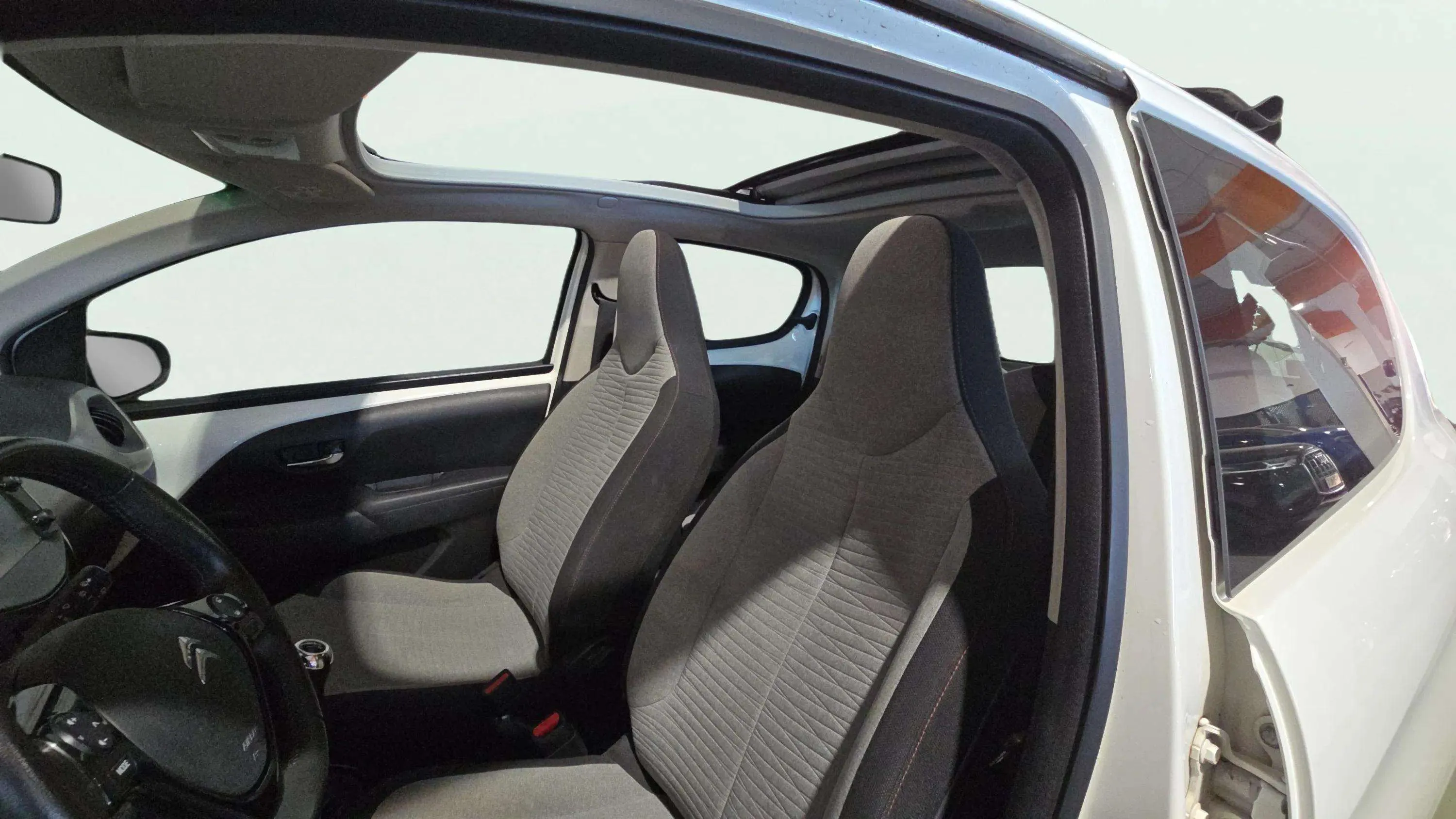 Citroën C1 Airscape PureTech Shine - foto 26