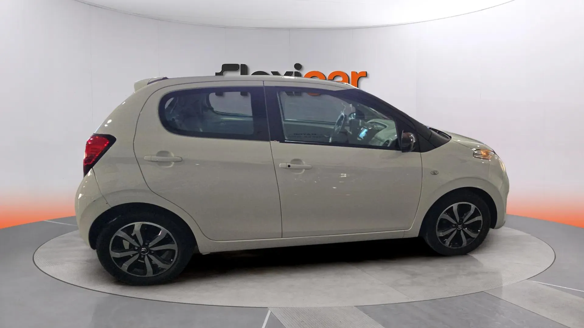 Citroën C1 Airscape PureTech Shine - foto 8