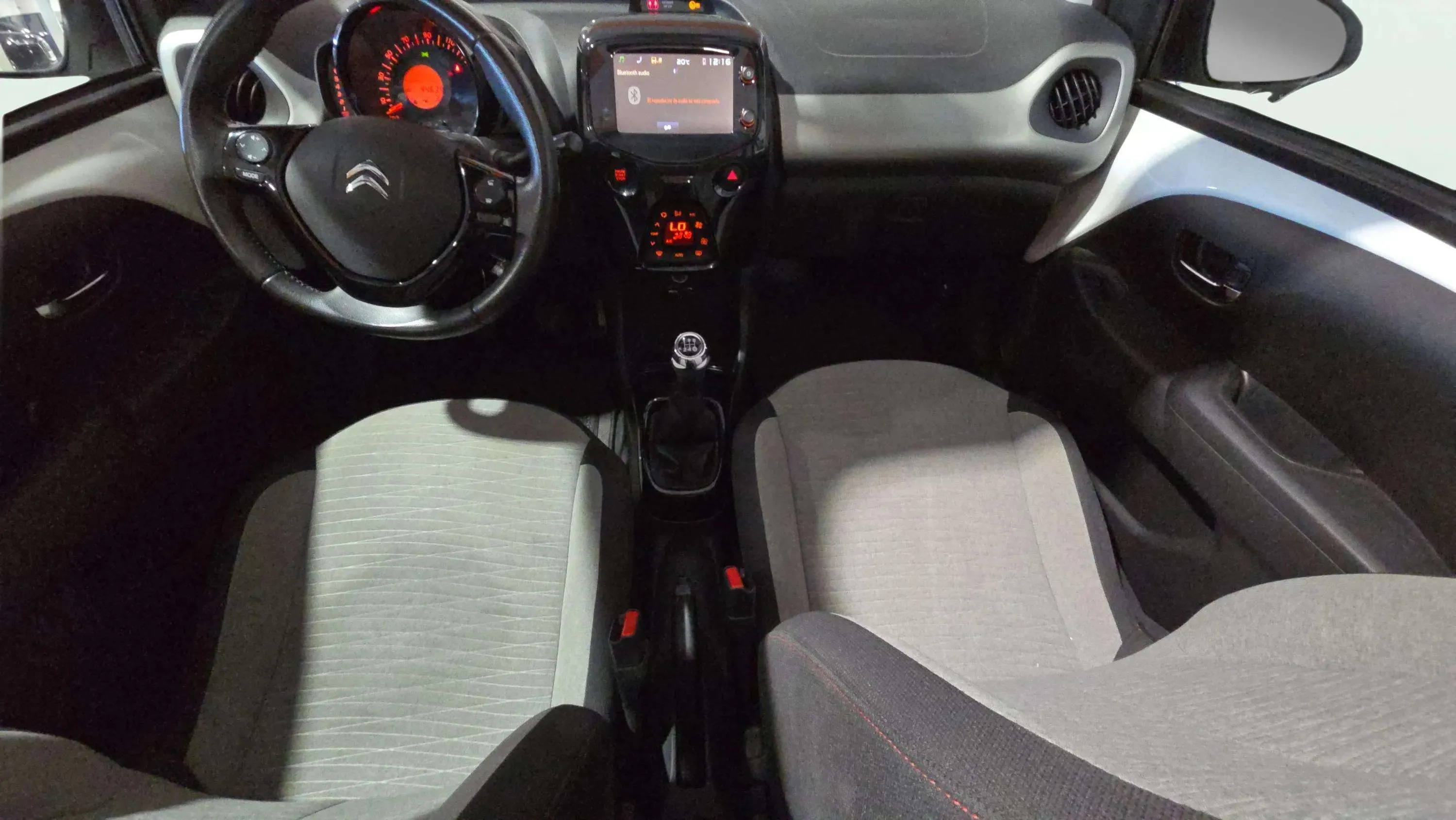 Citroën C1 Airscape PureTech Shine - foto 25