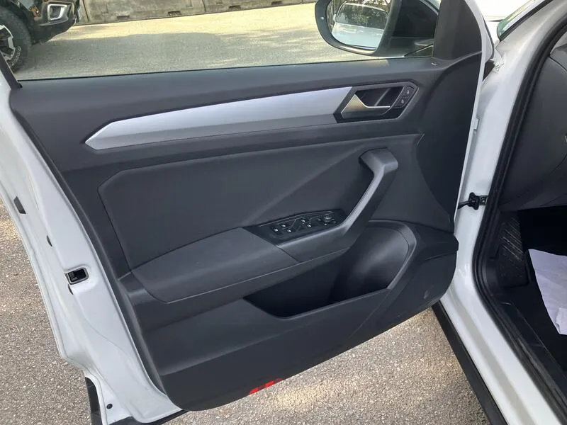 Volkswagen T-Roc Life 2.0 TDI DSG - foto 11