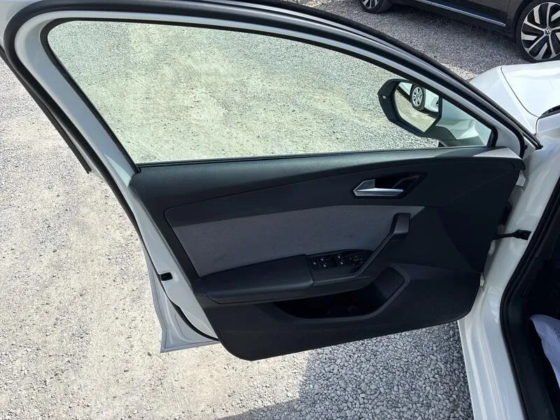 SEAT León 2.0 TDI Style Go - foto 22